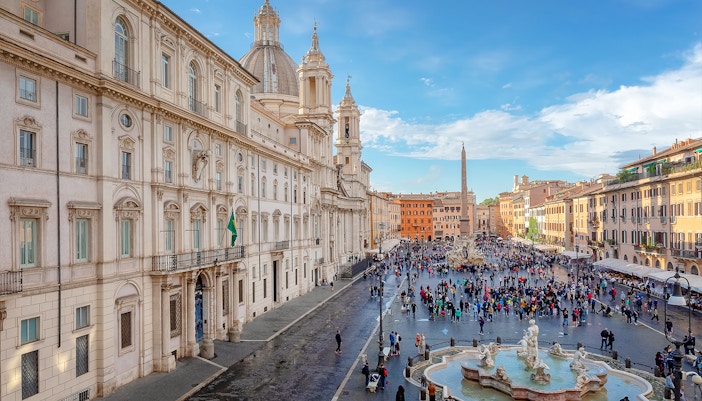 Piazza Navona stop during a I Love Rome Bus Tour