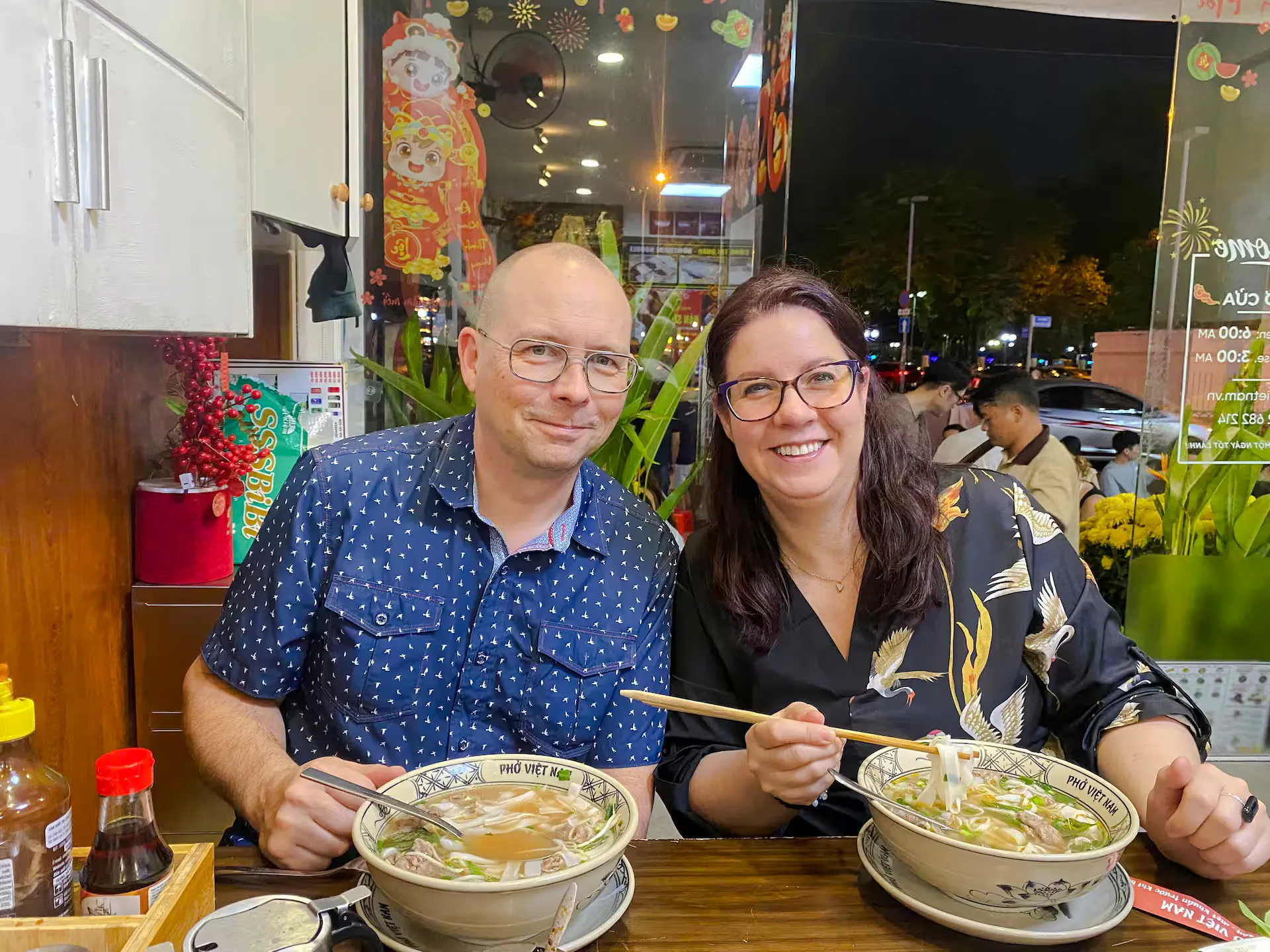 Ho Chi Minh City: Michelin Food Tour with Live Music