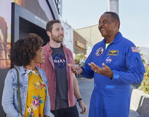 kennedy space center heroes and legends