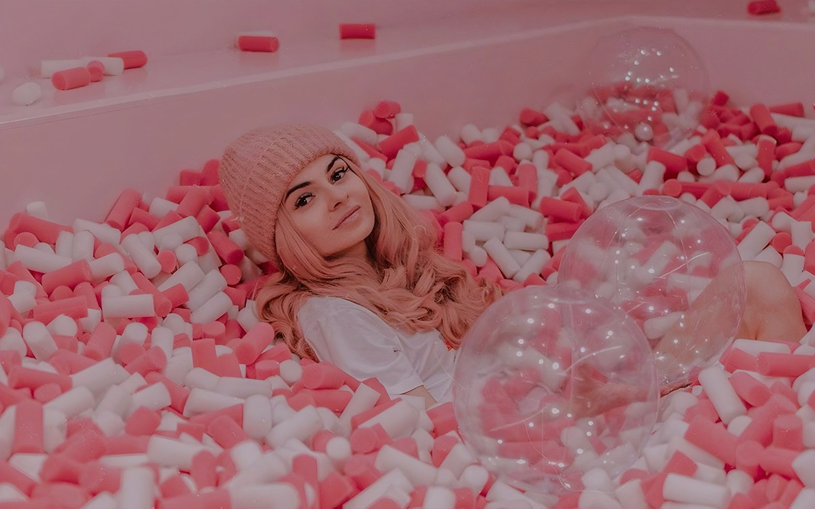 Foam marshmallow pool