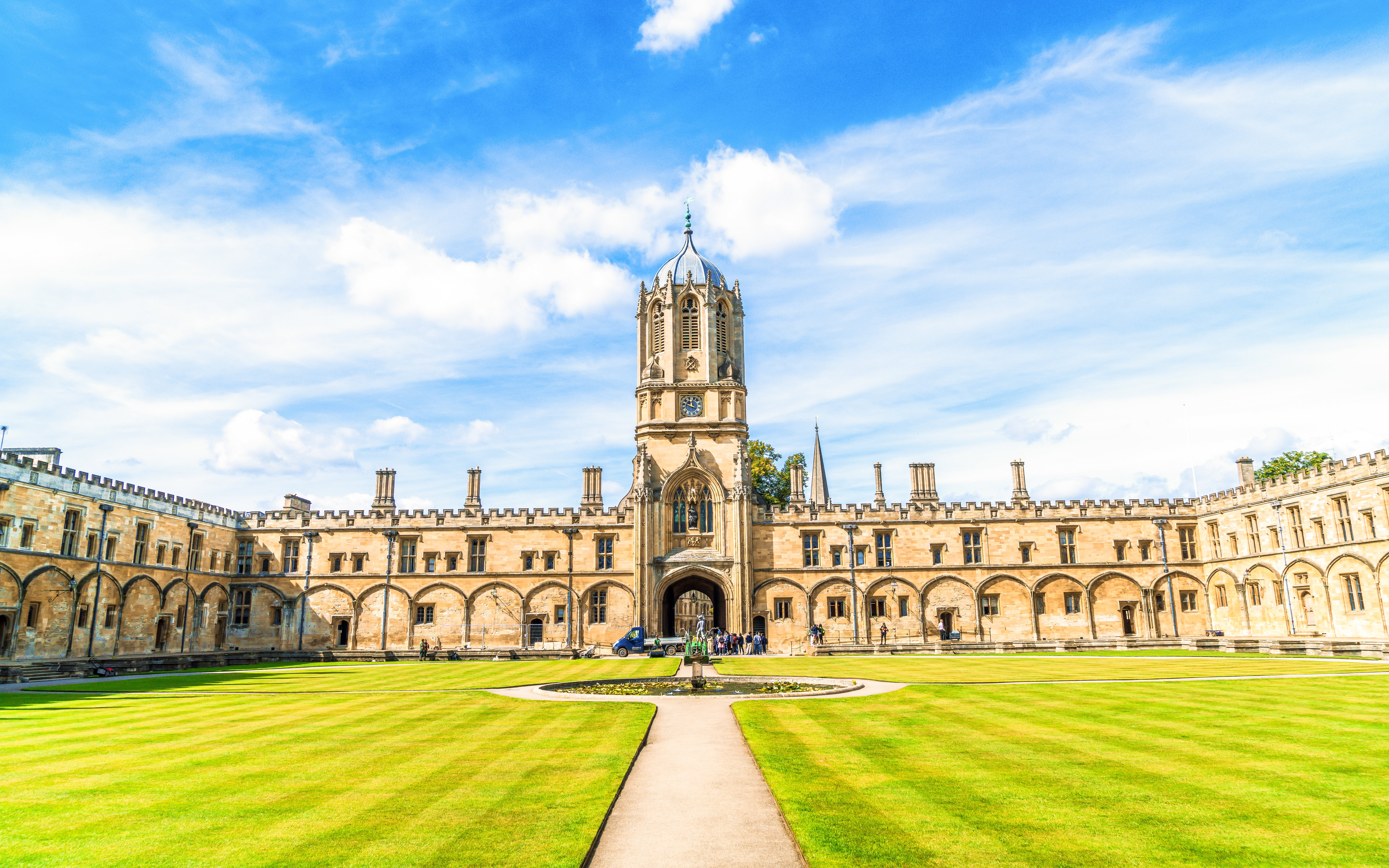Tom Tower at Christ Church, Oxford University, England, with a view of the courtyard.