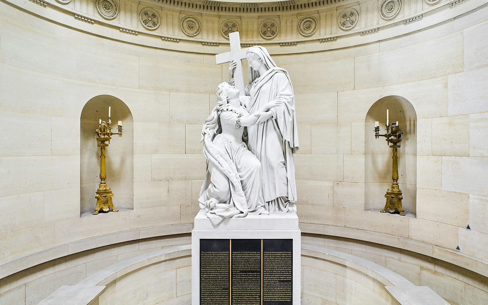 Sculptures of the royal martyrs