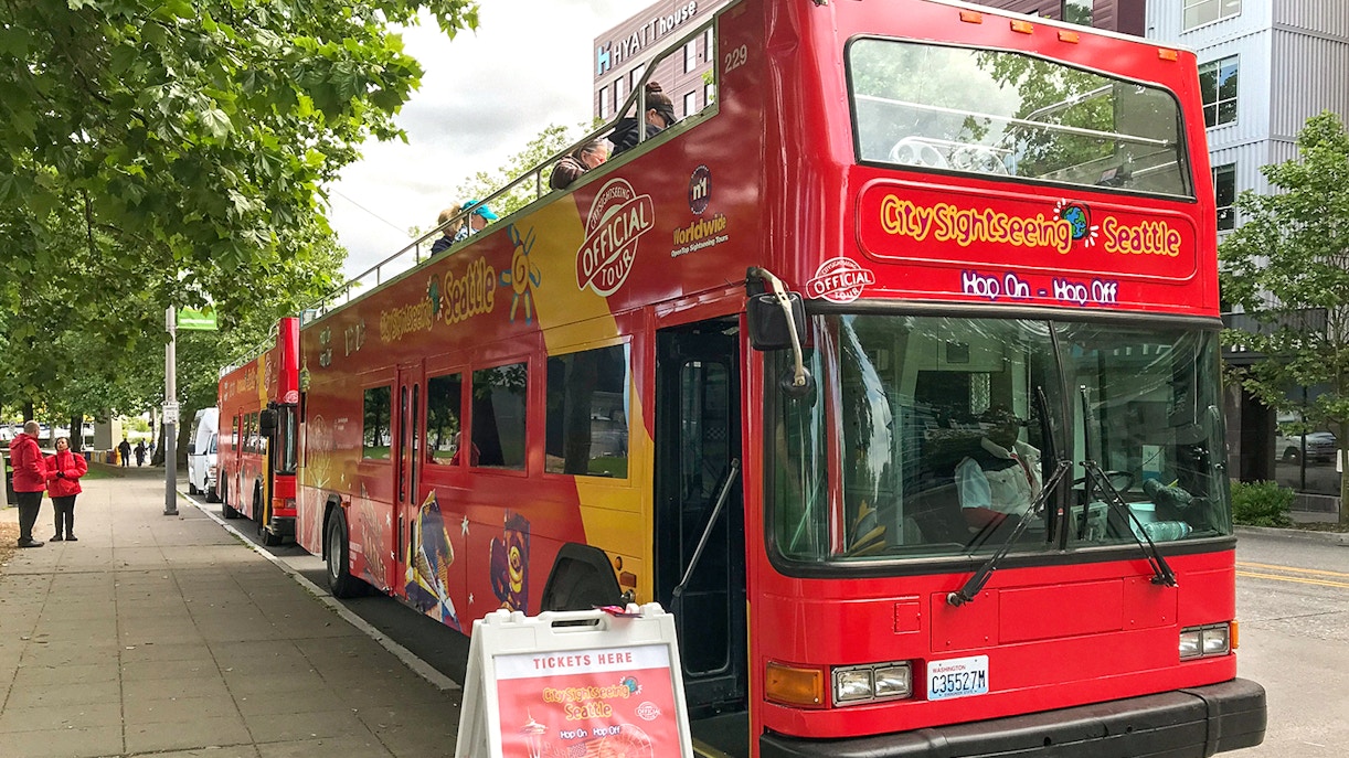 Seattle Hop On Hop Off Bus Tours | Explore the Emerald City