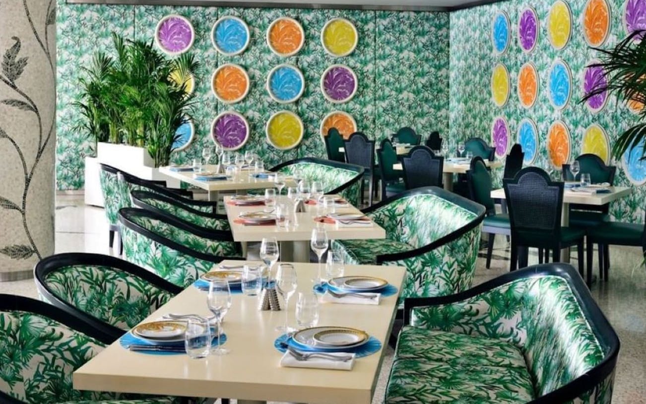 giardino ocean feast seafood dinner buffet at versace-inspired restaurant-1