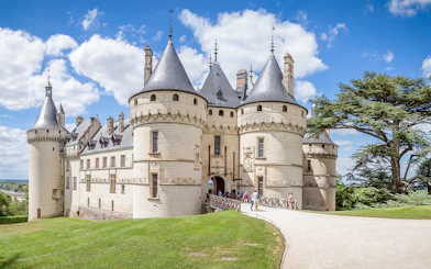 Domaine du Chaumont-sur-Loire Castle with visitors, Loire Valley, skip-the-line tickets available.
