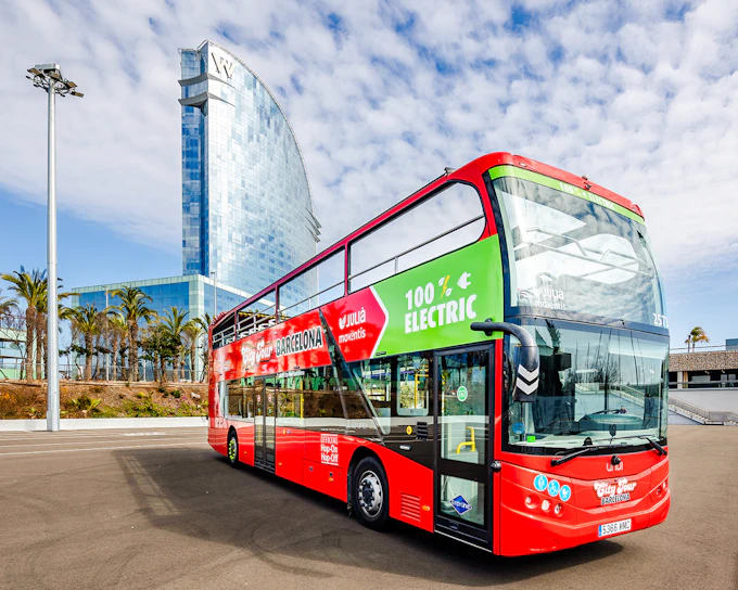 Barcelona City Tour: Hop-on Hop-off Bus Tour