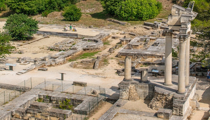 Glanum Archaeological Site - forum