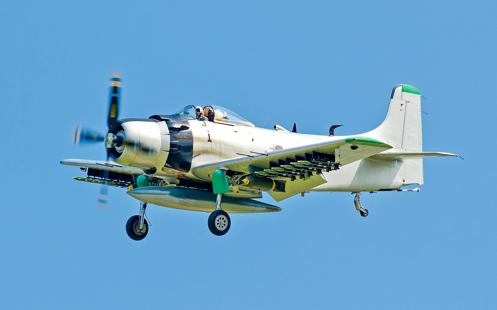 Douglas A-1 Skyraider (US Navy bomber)
