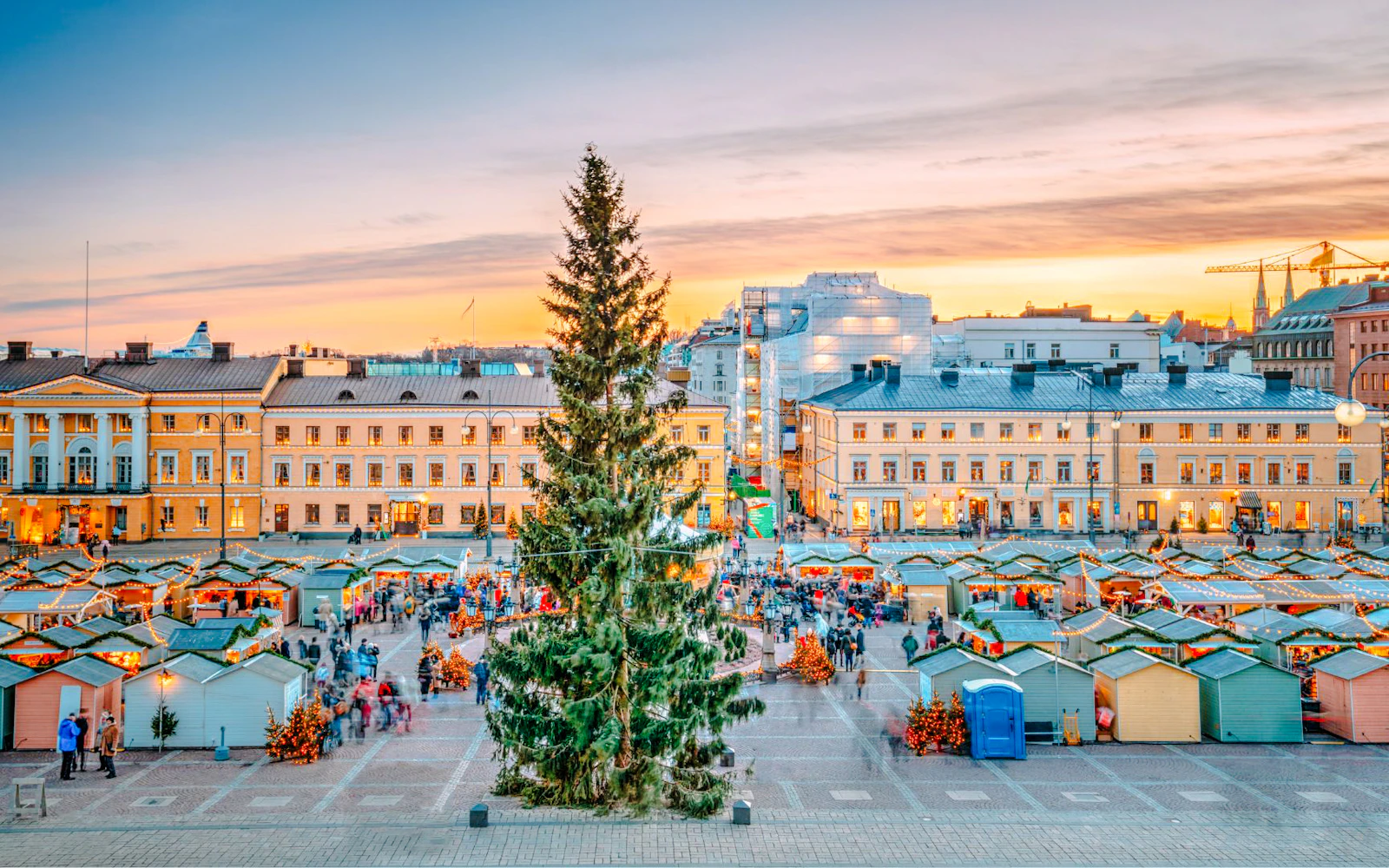 Helsinki Private Walking Tour with a Local
