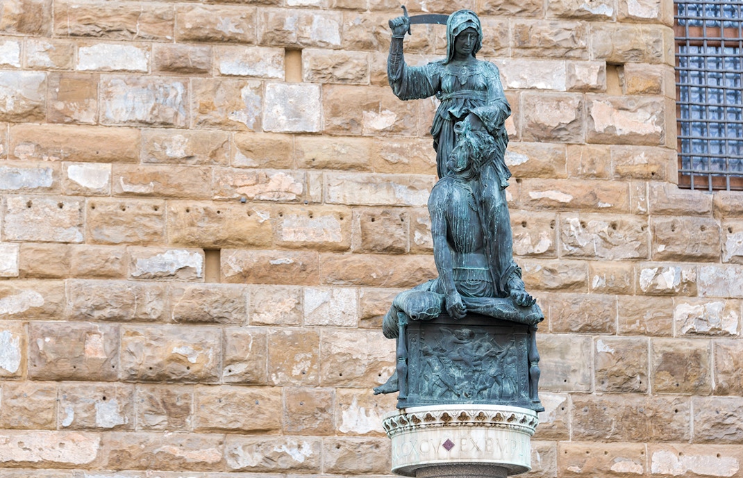 Palazzo-Vecchio-Judith and Holofernes