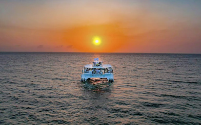Catamaran sailing at sunset with open bar in Cartagena.