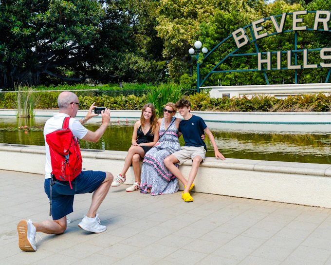 Hollywood Sightseeing & Celebrity Homes Tour