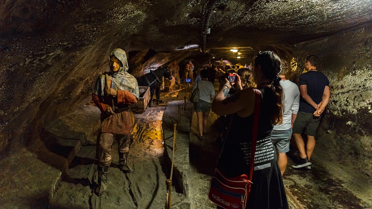 How to skip the line at the Wieliczka Salt Mine?