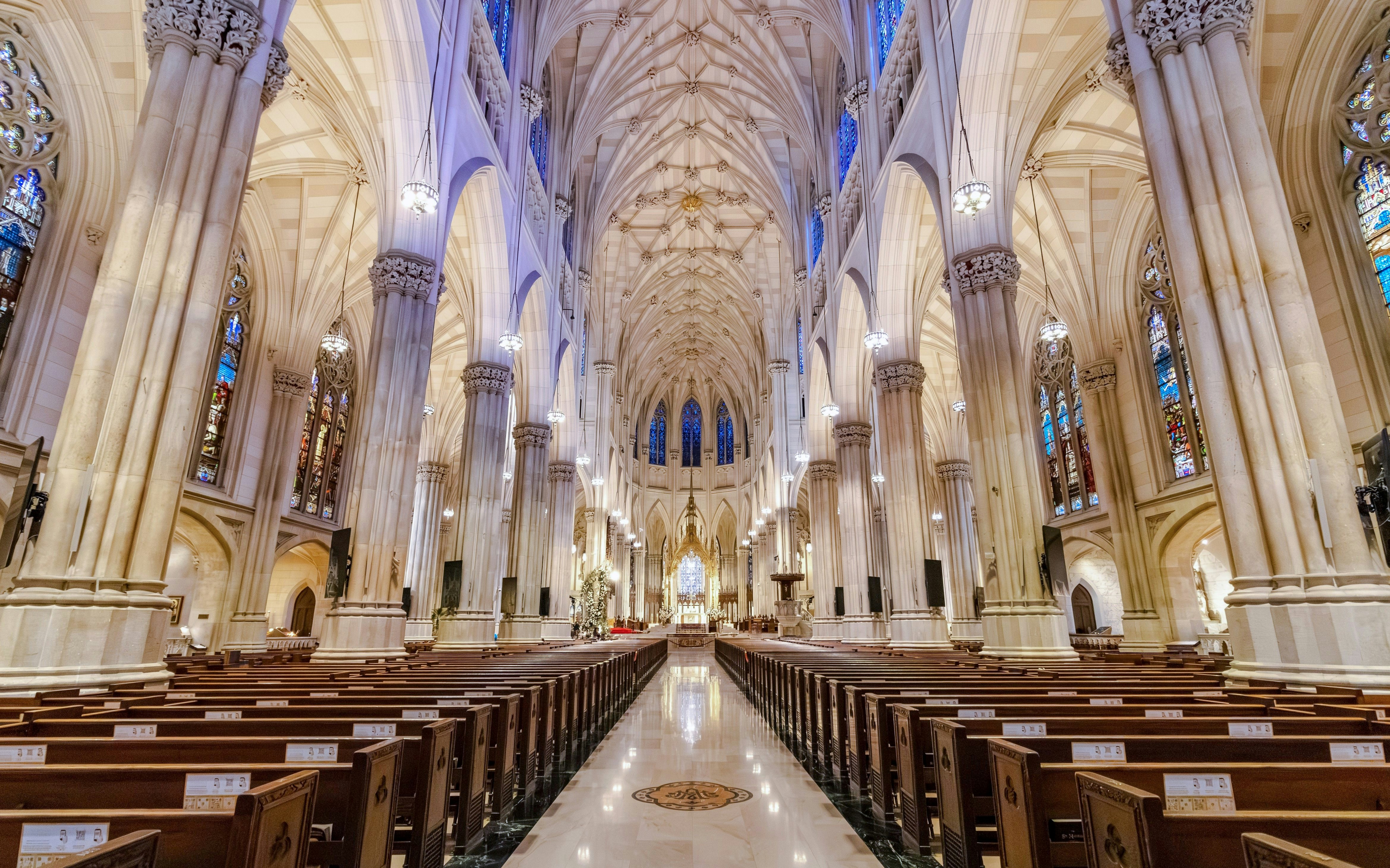Grand nave inside St. Patrick’s Cathedral