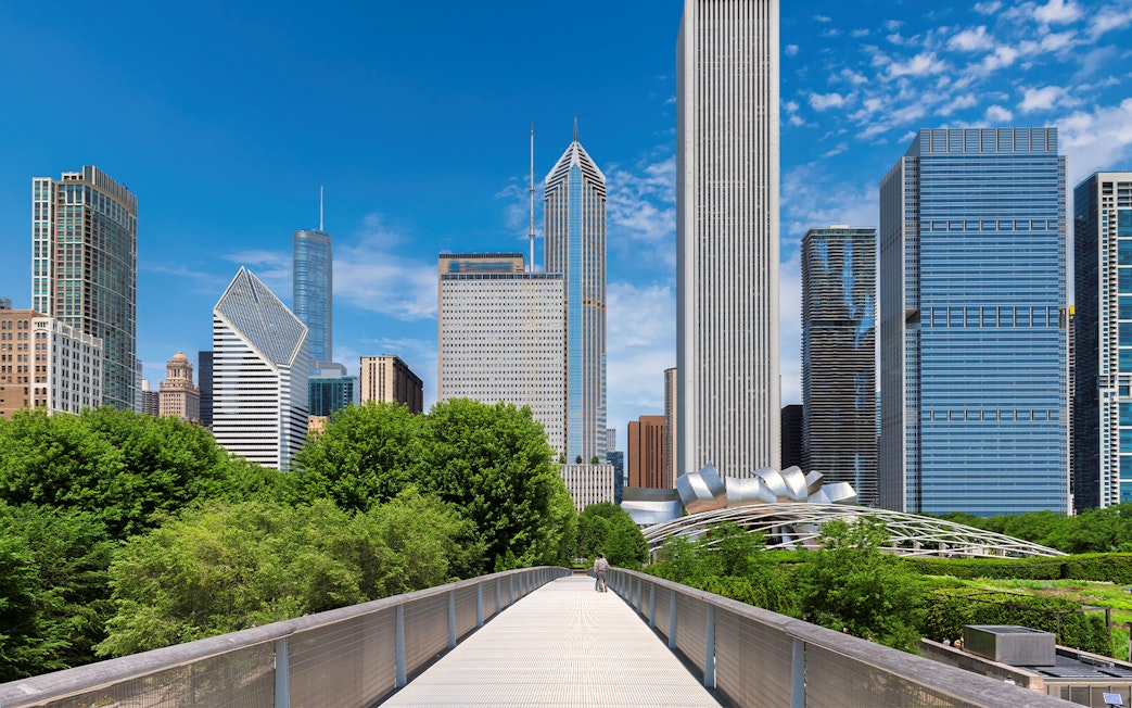 Downtown Chicago skyline viewed from Millennium Park, Chicago, Illinois.