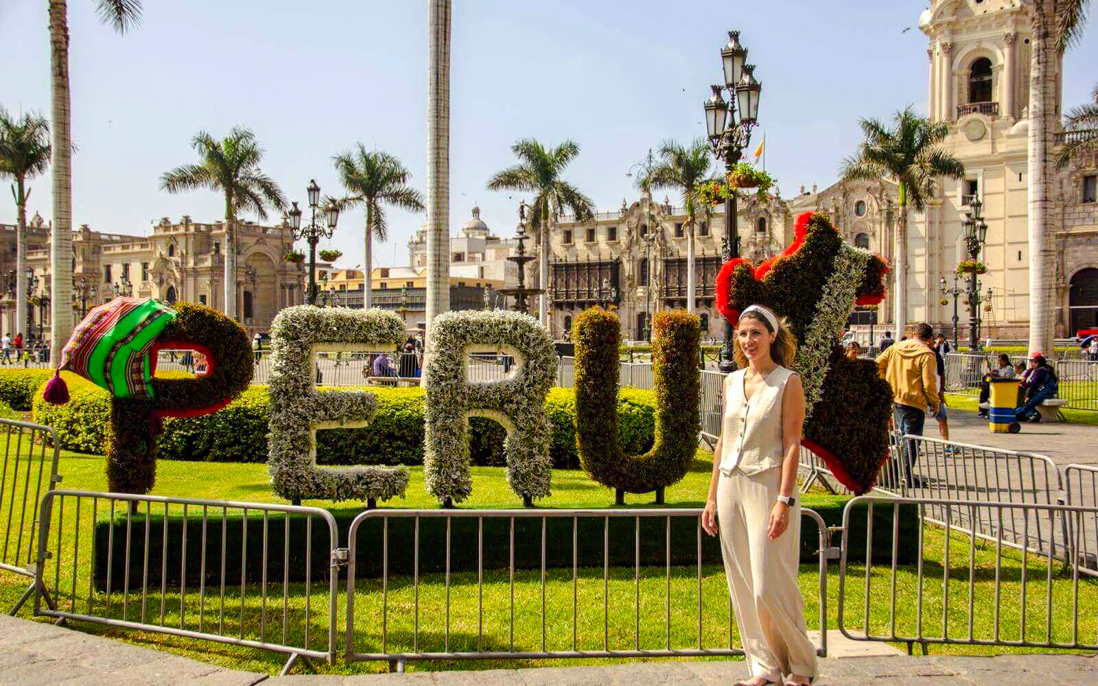 Lima City Tour: Historic Center, Miraflores, Love Park & San Francisco Catacombs Image 2