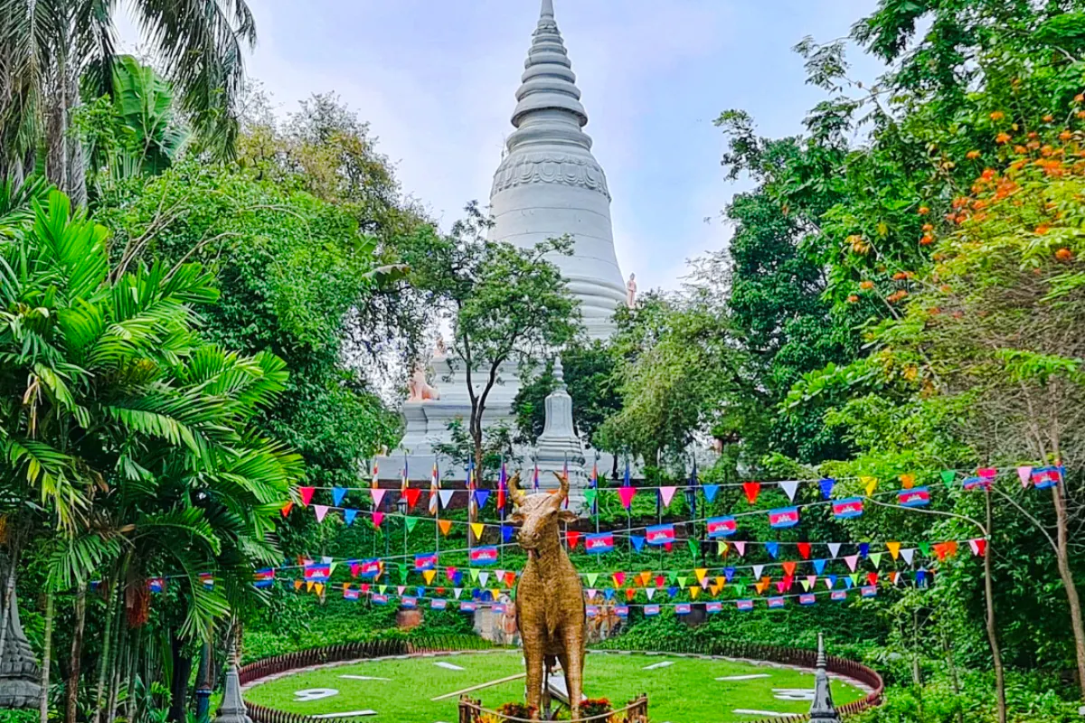 Phnom Penh City Highlights Guided Tour with Hotel Pickup and Drop-Off Image 7