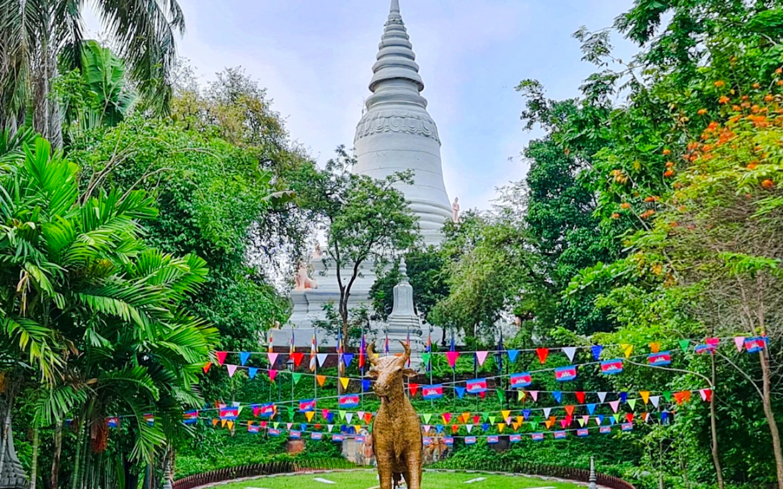 Phnom Penh City Highlights Guided Tour with Hotel Pickup and Drop-Off Image 7