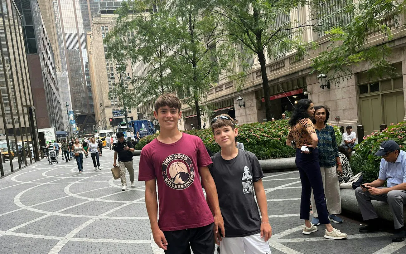 Superheroes in New York: Self-Guided City Exploration Game Image 8