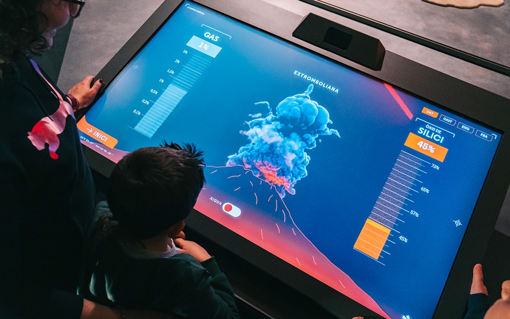 Interactive display showing volcanic eruption simulation at Espai Crater.
