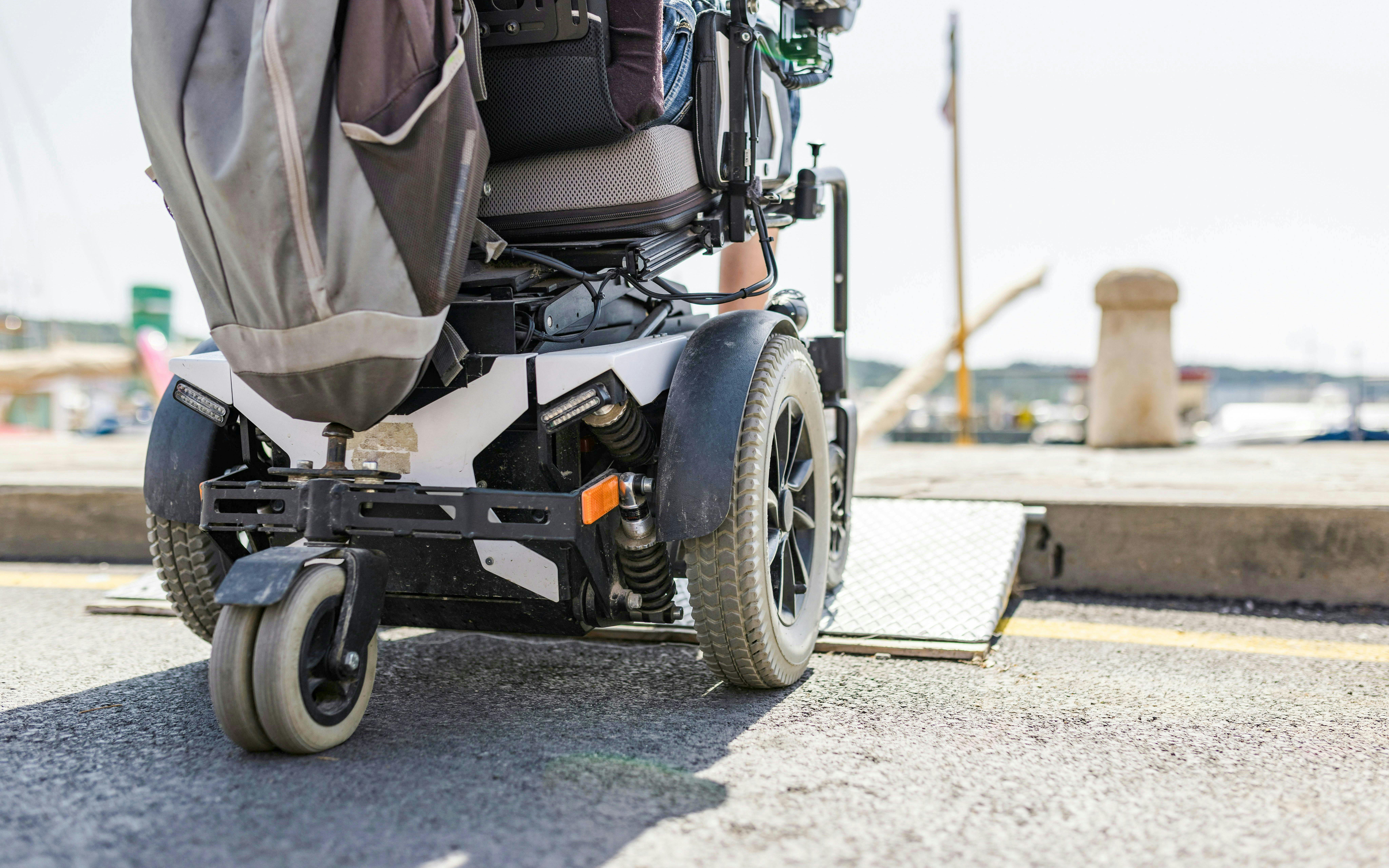 Wheelchair accessing ramp near Oceanographic Museum.