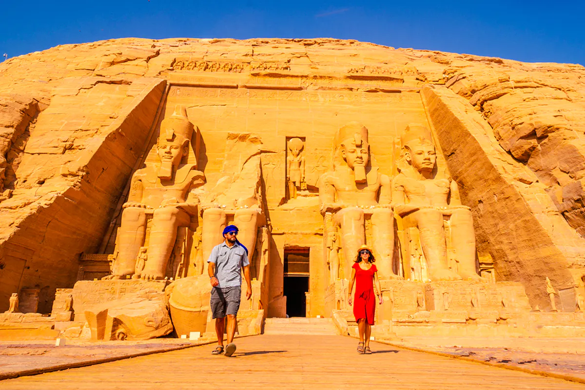 From Cairo: Abu Simbel Temples Private Tour by Air with Flights Transfers and Guide Image 8
