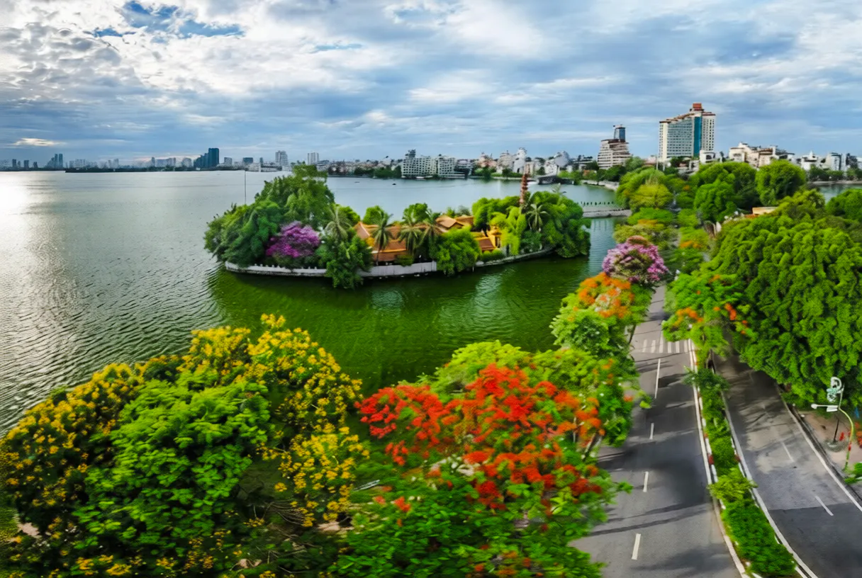 hanoi scooter tour: war history, train street and street food-10