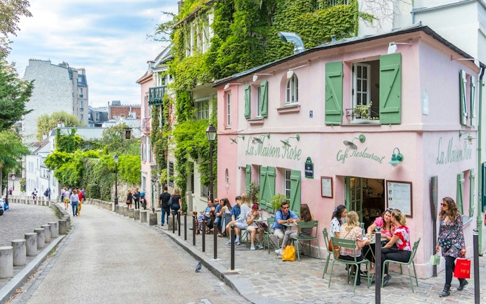 Montmartre Opening Hours