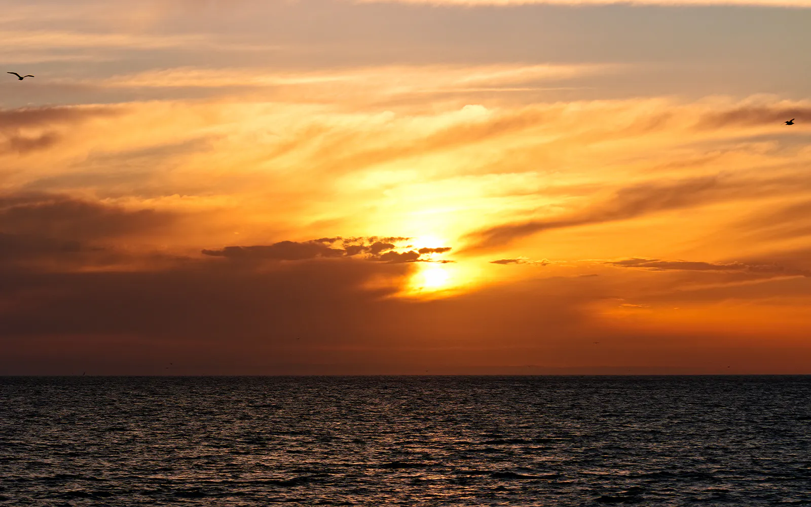Apus de soare peste Oceanul Pacific
