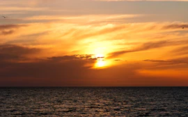 Apus de soare peste Oceanul Pacific