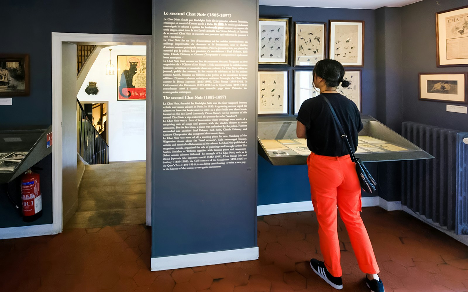 Local galleries or workshops hosting holiday-themed events