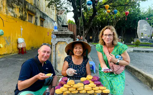 hoi an ancient town small-group walking tour-1