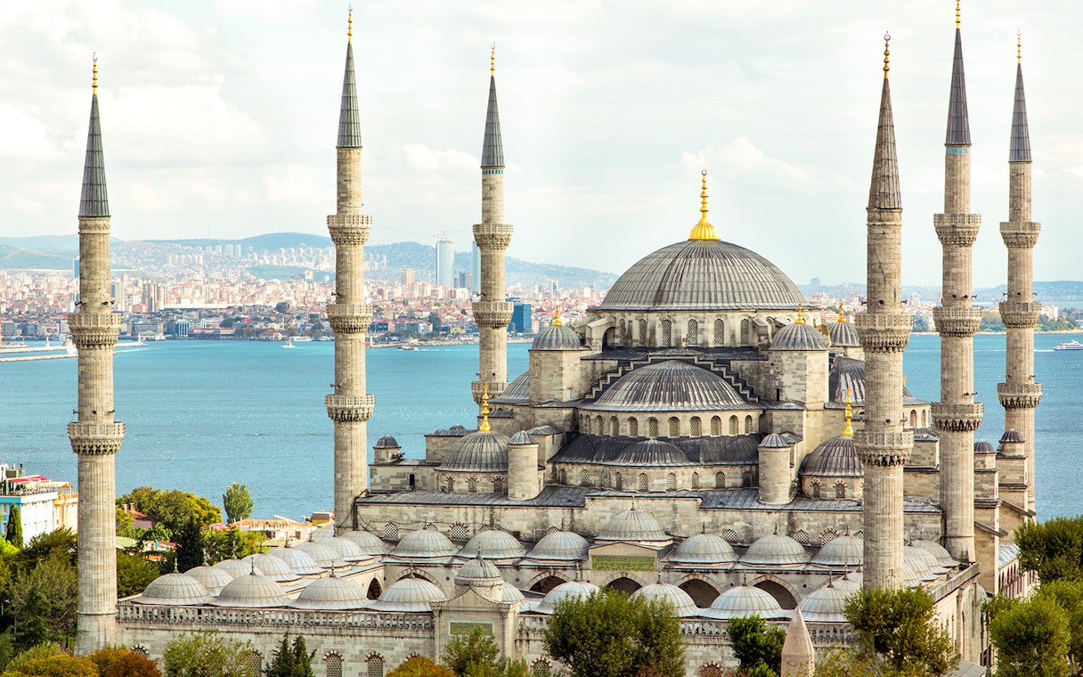 Blue Mosque with Bosphorus in background, Istanbul tour.