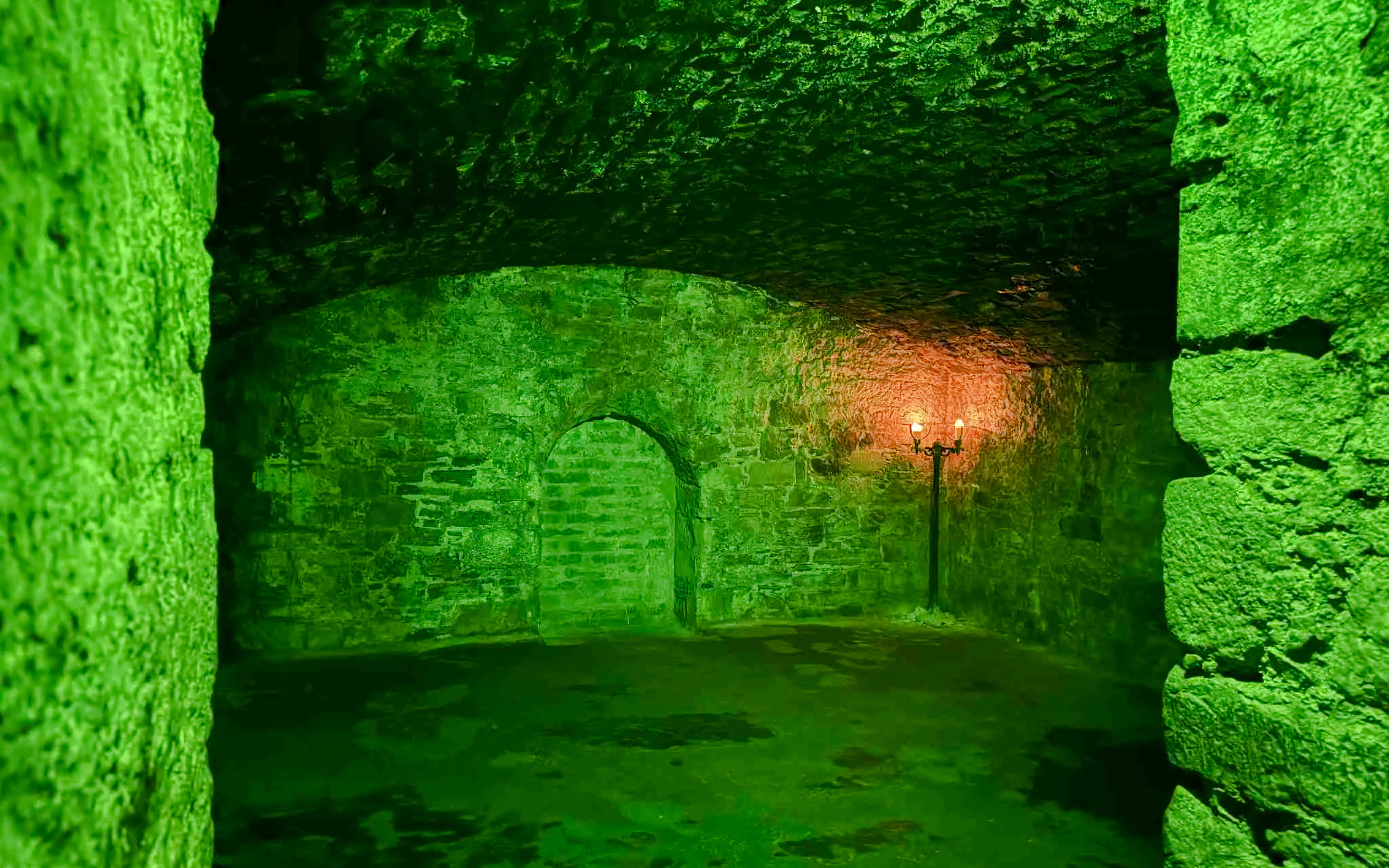 Underground vault with stone walls and archway, Niddry Street, Edinburgh.