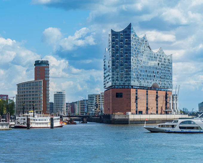 Hamburg: Elbphilharmonie Guided Tour with Access to the Plaza