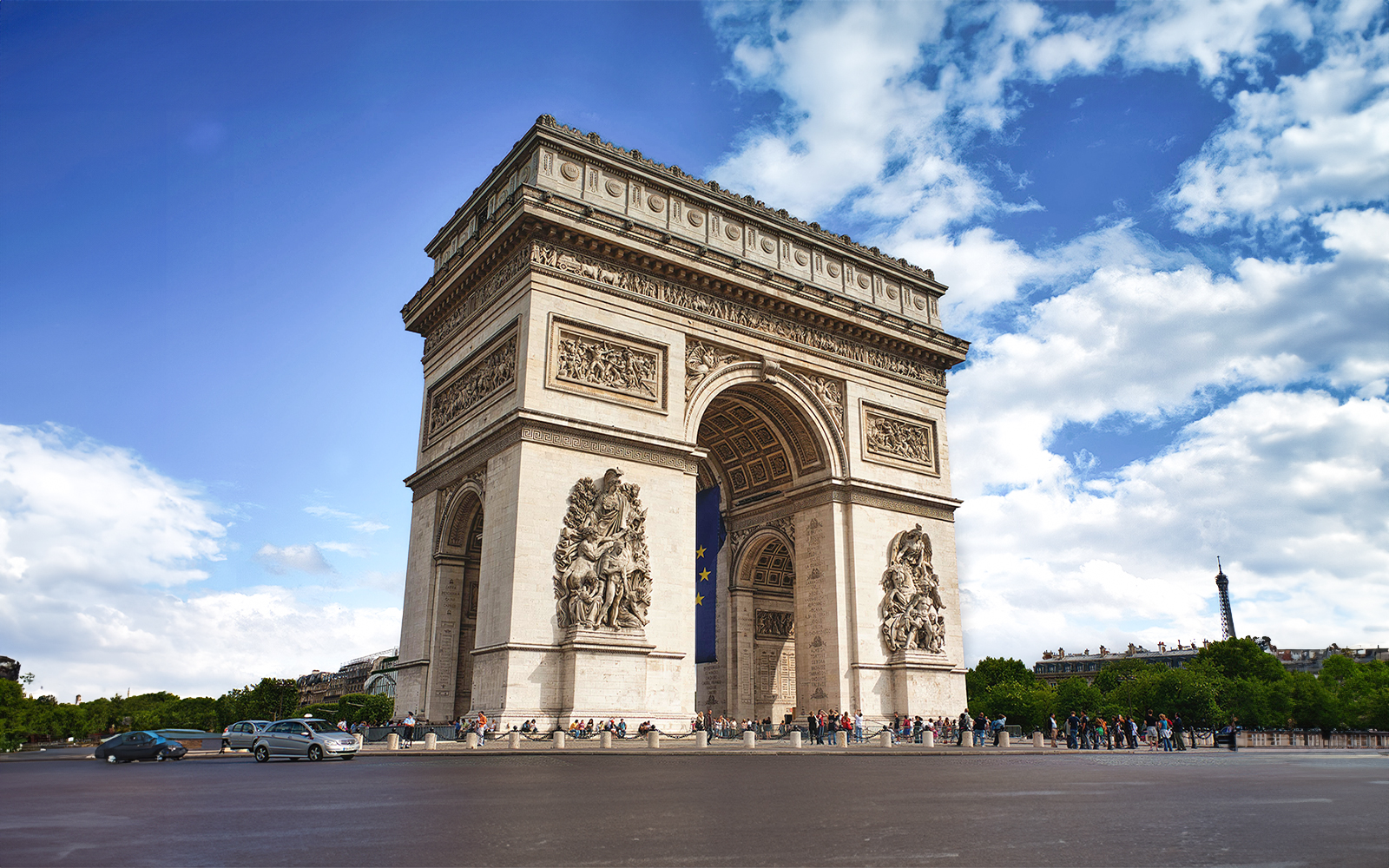 Panoramic view of Arc de Triomphe, Paris