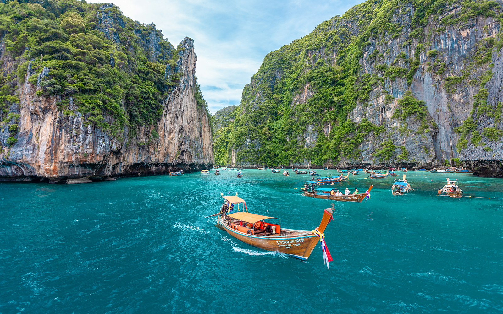 A long-tailed boat at Pileh Lagoon