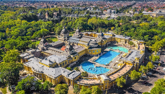 About Széchenyi Baths
