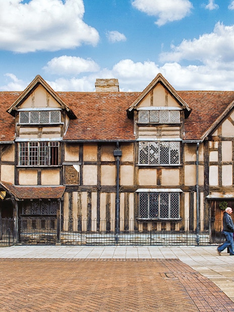 Shakespeare's Birthplace in Stratford-upon-Avon, timber-framed house with red-tiled roof.