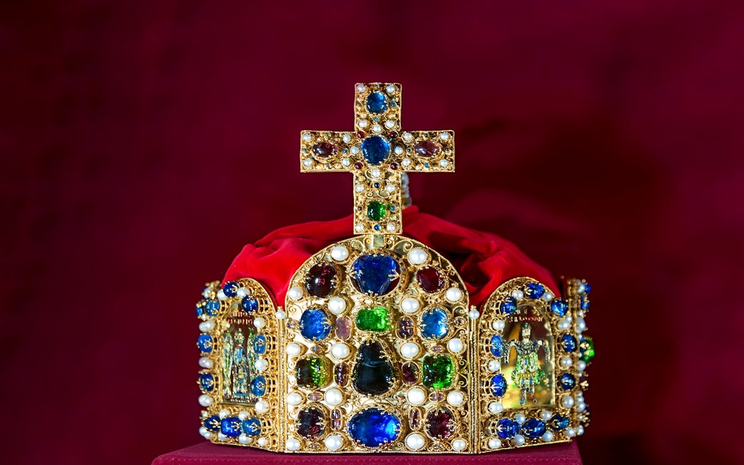Crown adorned with jewels and pearls at Kunsthistorisches Museum Vienna.