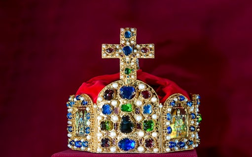 Crown adorned with jewels and pearls at Kunsthistorisches Museum Vienna.