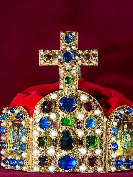Crown adorned with jewels and pearls at Kunsthistorisches Museum Vienna.