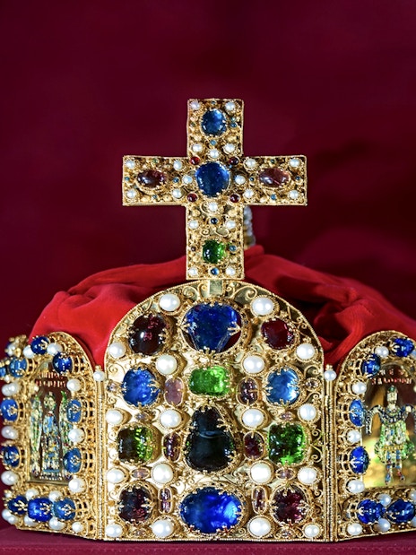 Crown adorned with jewels and pearls at Kunsthistorisches Museum Vienna.