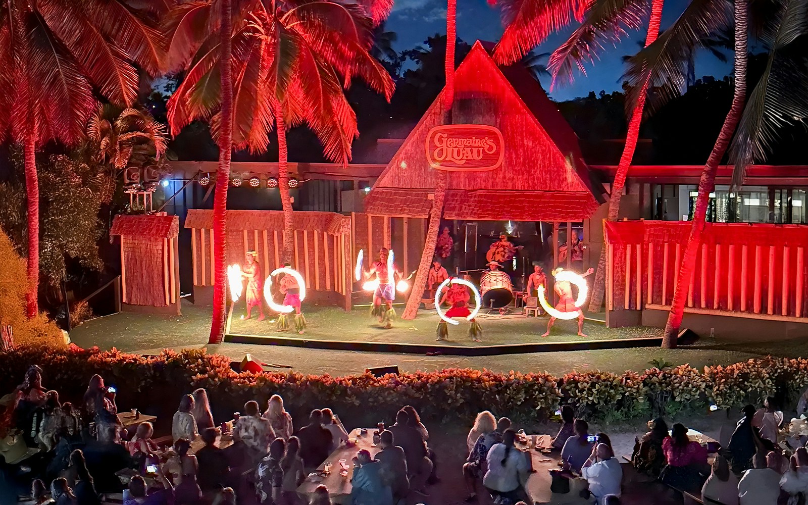 Germaine’s Luau scenery backdrop