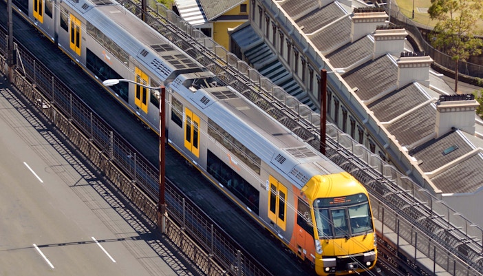 Sydney Train to Blue Mountain