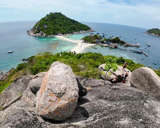 From Koh Samui: Koh Tao and Koh Nang Yuan Snorkeling Tour by Speedboat