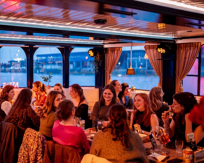 2-Hour Rotterdam Unlimited Pizza Cruise with Antipasti and Dessert