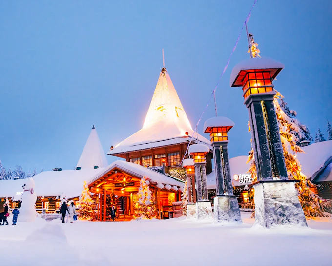 From Rovaniemi: Santa Claus Village Guided Tour