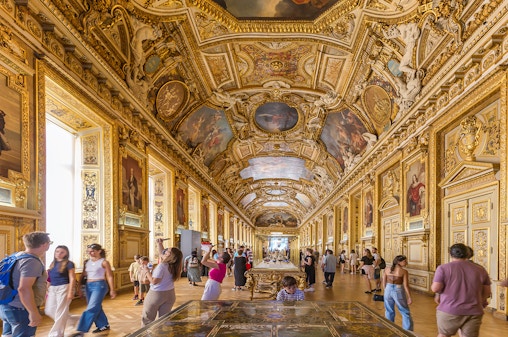 Louvre Museum Reserved Access With Assisted Entry