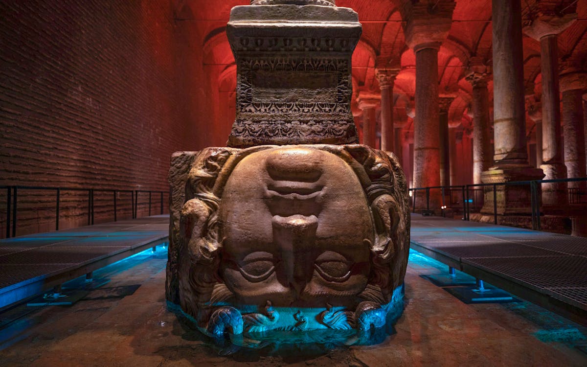 1.5-hour walking tour basilica cistern with guide-6 1.5-hour walking tour basilica cistern with guide-6